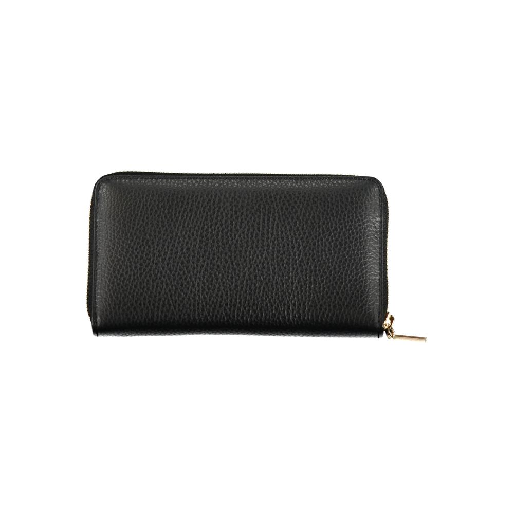 Indulge in the elegance of the Coccinelle Elegant Leather Wallet, crafted from premium leather with multiple compartments for unparalleled organization and sophistication.