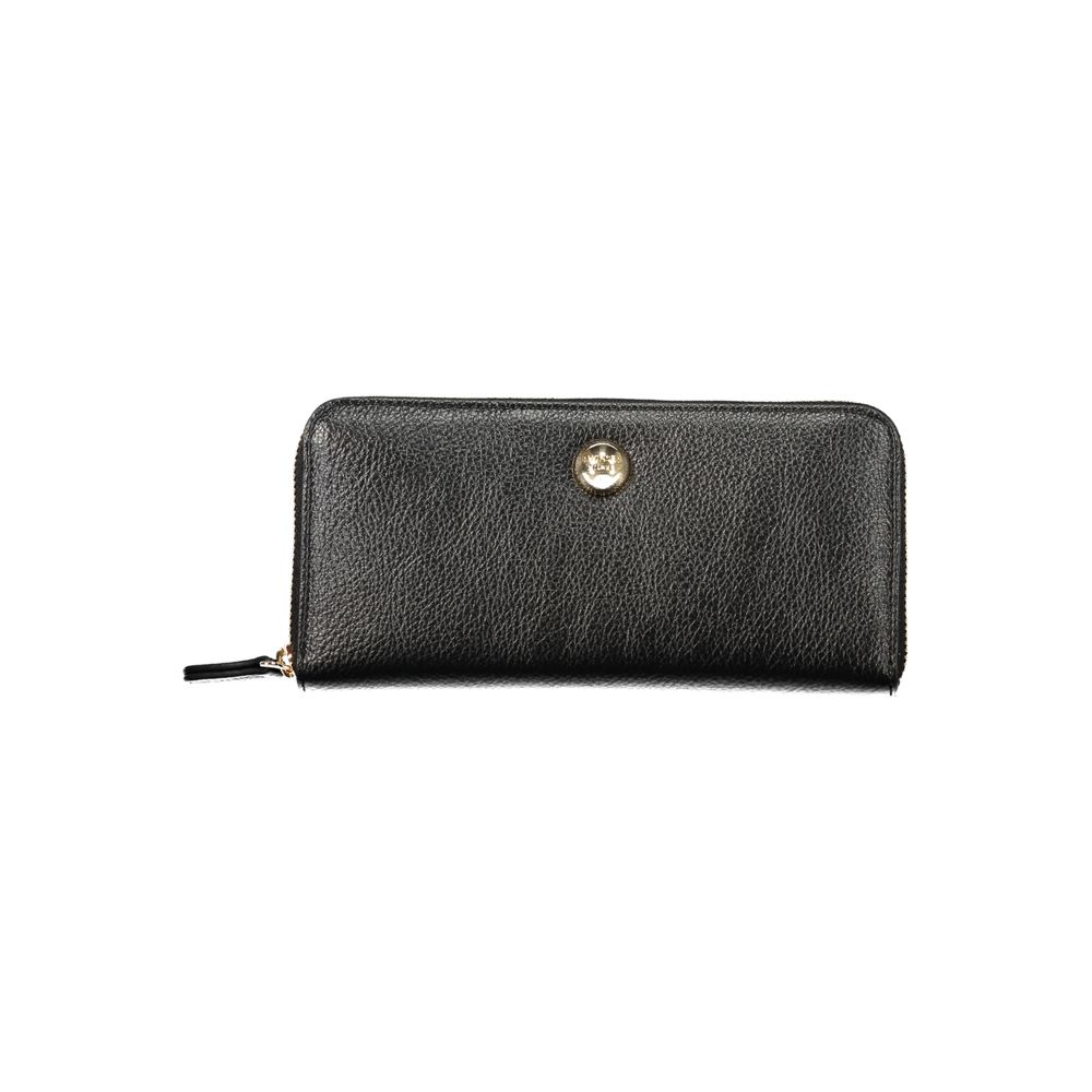 Indulge in the Twinset Black Polyethylene Wallet, a symbol of refined elegance with six compartments and striking details, perfect for the discerning individual.