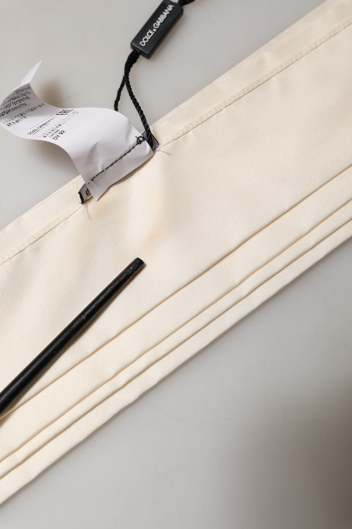 Dolce & Gabbana Cream Silk Fringed Neck Shawl Scarf