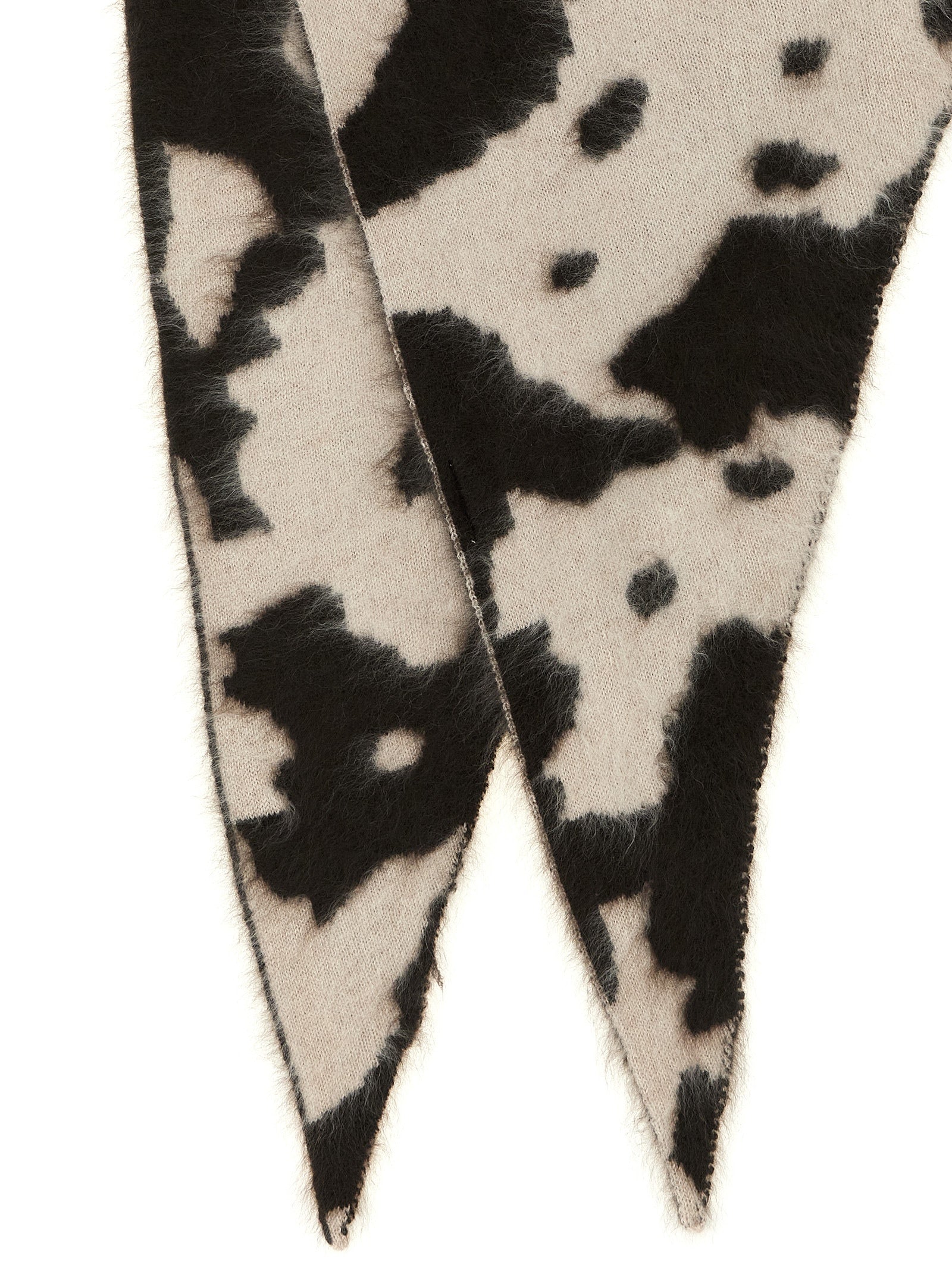 Guest in Residence Cashmere Scarf - Elevate Your Elegance
