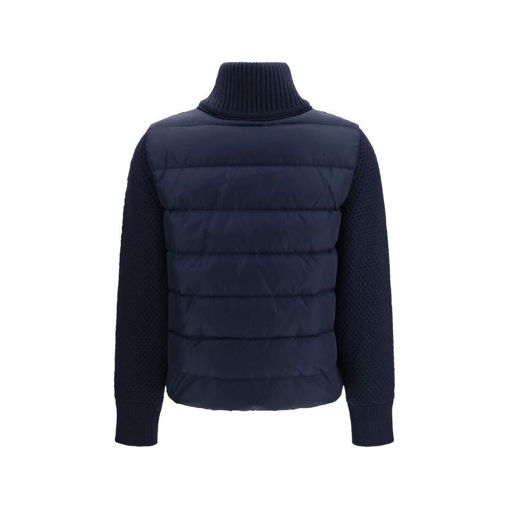 Indulge in the exquisite Parajumpers Moonie hybrid cardigan jacket, a masterpiece of down-filled nylon and Merino wool, embodying luxury and sophistication for the discerning individual.
