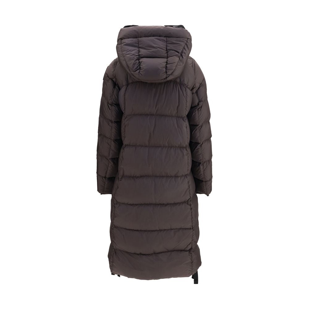 Indulge in the elegance of the Parajumpers Purple Polyamide Coat, a masterpiece of lightweight comfort and sophisticated design, perfect for the discerning individual.