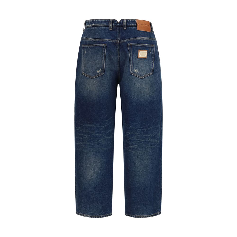 Discover the essence of sophistication with Dolce & Gabbana's Blue Cotton Relaxed Fit Jeans, where Italian craftsmanship meets a distinctive attitude for the modern connoisseur.