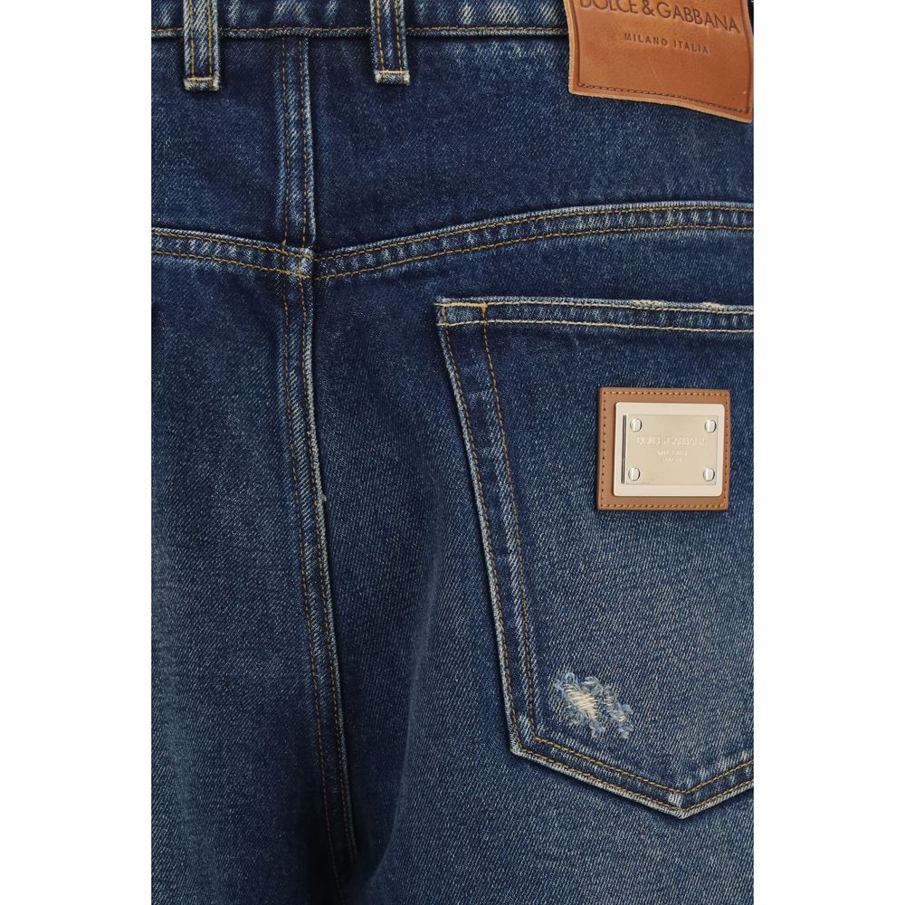 Indulge in the exquisite craftsmanship of Dolce & Gabbana's Blue Cotton Relaxed Fit Jeans, a luxurious reinterpretation of timeless style, perfect for the discerning individual.