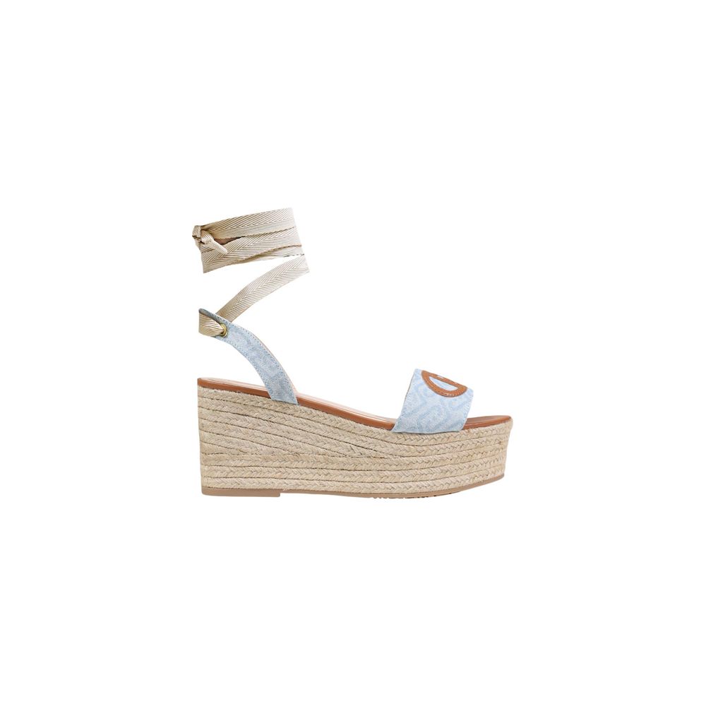 Elevate your summer style with Liu Jo's Light Blue Polyester Wedge Sandals, featuring a sophisticated woven rope wedge and elegant bow closure for timeless allure.