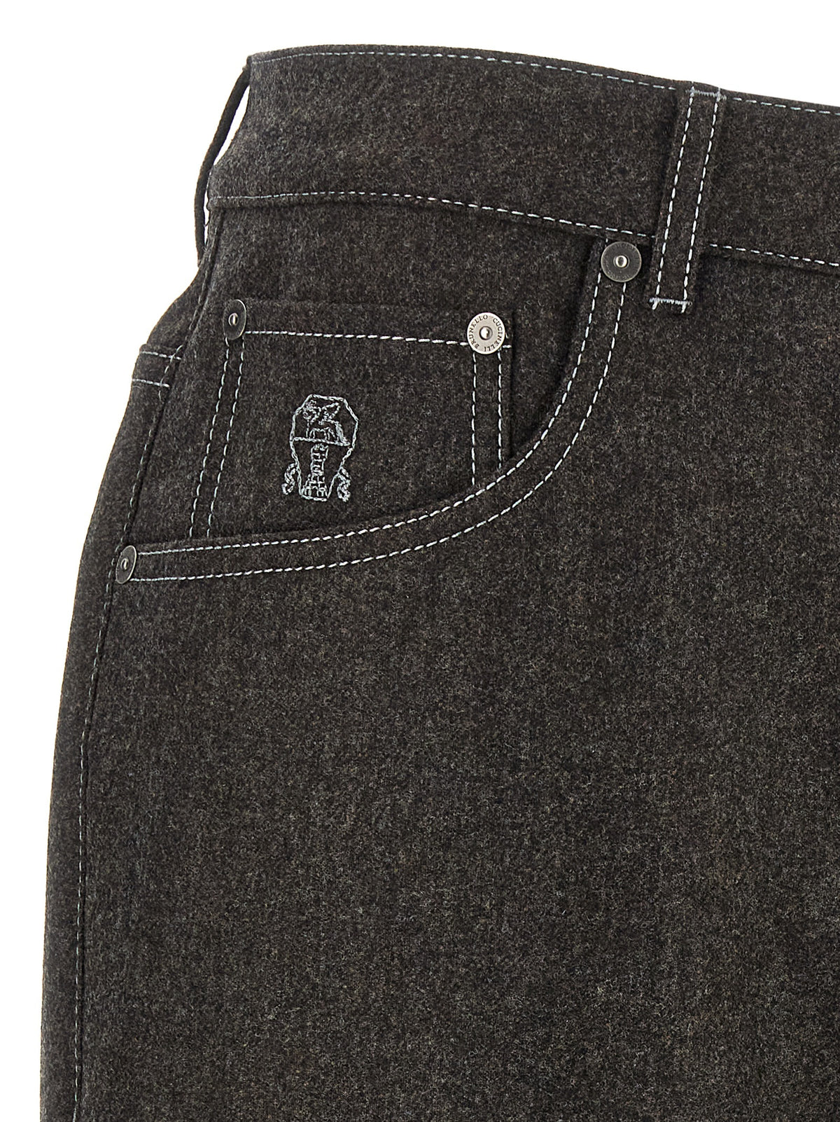 Discover the Brunello Cucinelli Gray Virgin Wool Casual Pants, where exquisite craftsmanship meets timeless elegance, perfect for the discerning individual seeking refined sophistication.