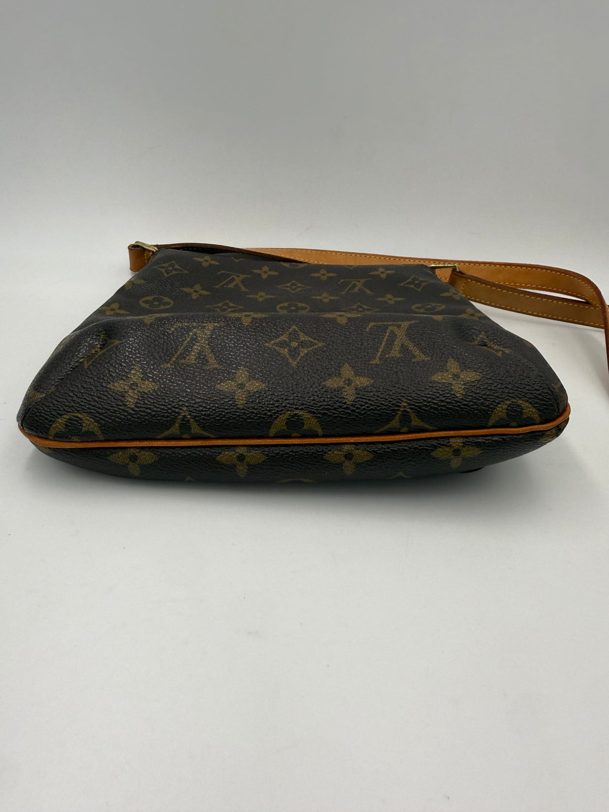 Louis Vuitton Musette Monogram Handbag - Timeless Luxury