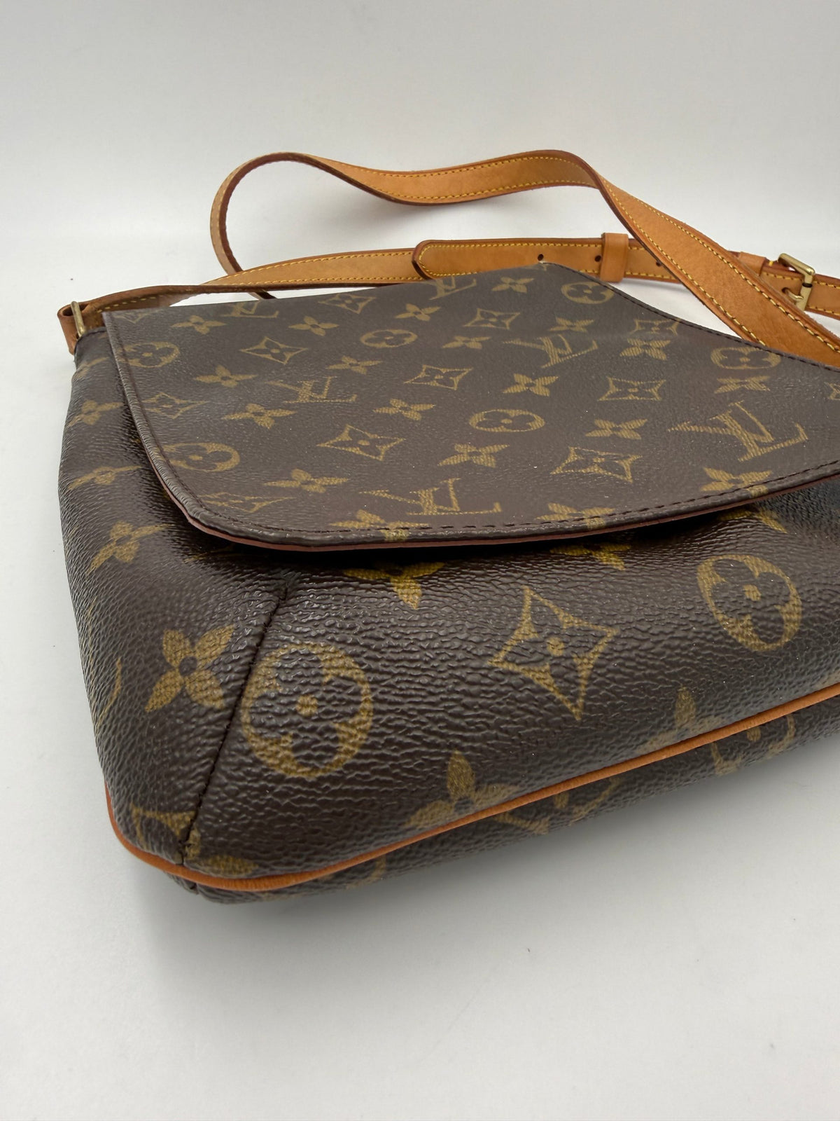 Louis Vuitton Musette Monogram Handbag - Timeless Luxury Investment
