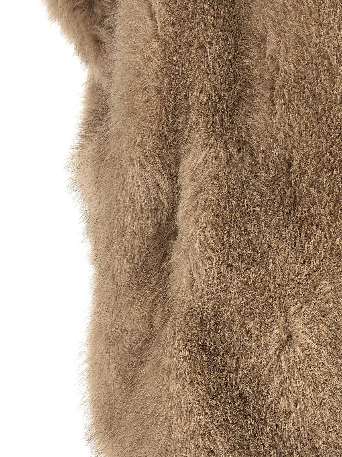 Indulge in the opulence of Herno's Tocco short-sleeved coat, where sustainable luxury meets timeless elegance, perfect for the discerning trendsetter.