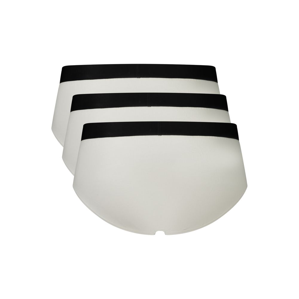 Indulge in the exquisite craftsmanship of Hugo Boss White Cotton Briefs, a tri-pack of luxurious organic cotton essentials that elevate your everyday elegance.