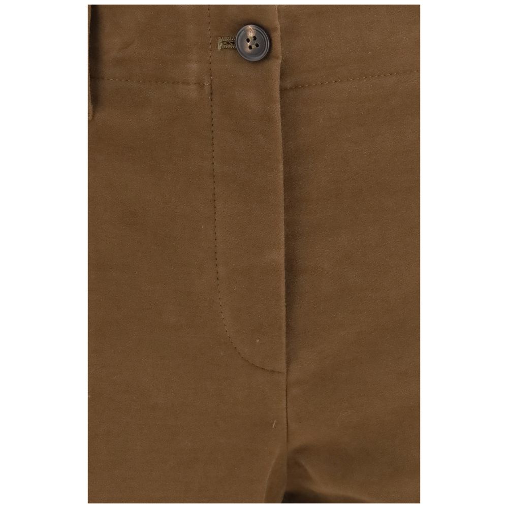 Indulge in the refined elegance of Brunello Cucinelli's Brown Cotton Casual Pants, where exquisite craftsmanship meets a timeless silhouette, perfect for the discerning individual.