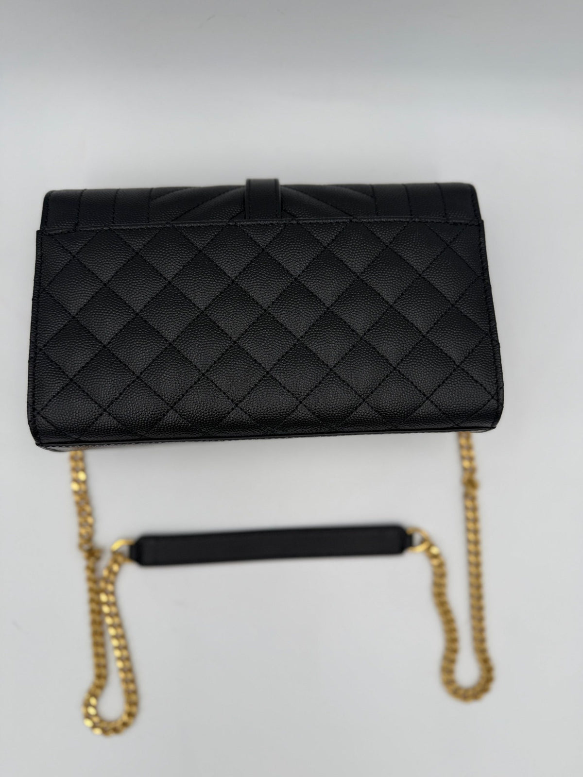 Saint Laurent Bicolor Leather Handbag - A Timeless Luxury Statement