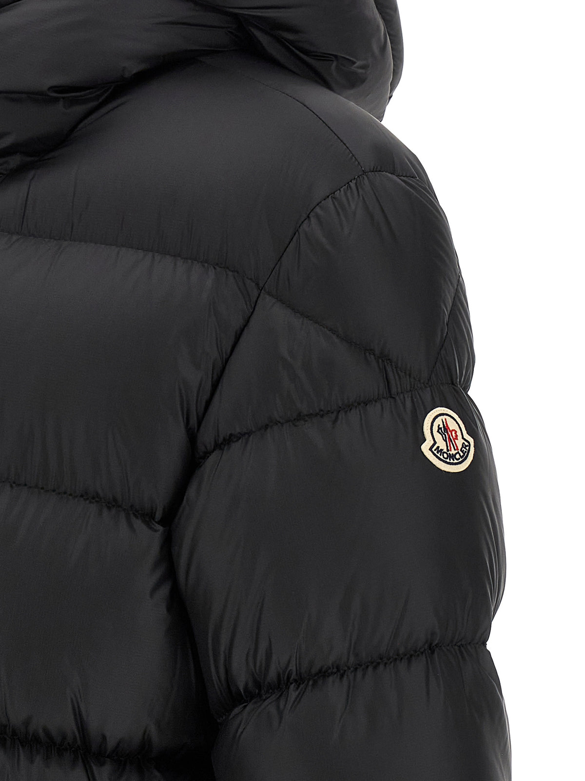 Experience the Moncler ‘Orelith’ down jacket, where high-performance polyamide meets timeless elegance, offering unparalleled warmth for the discerning individual.