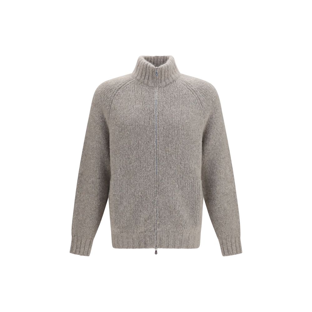 Experience the exquisite Brunello Cucinelli Gray Cashmere Cardigan, a luxurious blend of cashmere and silk, embodying refined elegance for the discerning individual.