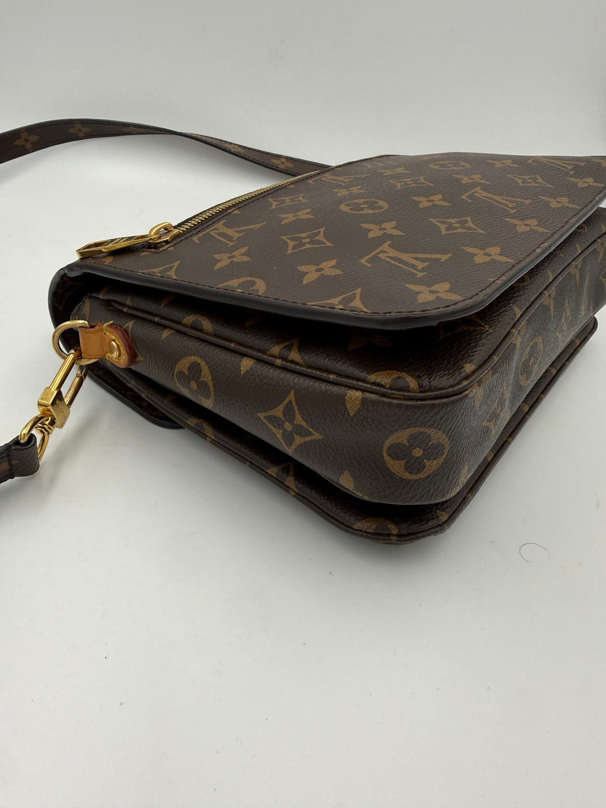 Louis Vuitton METIS Monogram Bag - Timeless Luxury Investment