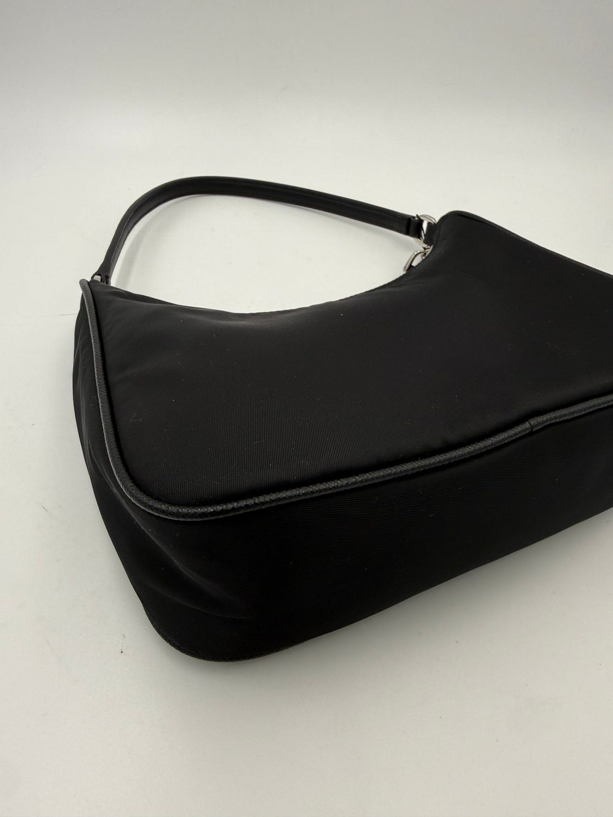 Prada Re-Edition 2005 Handbag in Luxurious Re-Nylon
