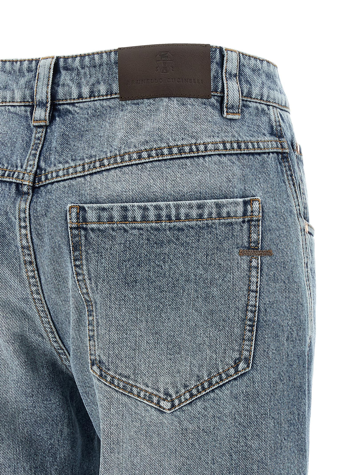 Experience the allure of Brunello Cucinelli's Blue Cotton Straight-Leg Jeans, where exquisite Italian craftsmanship meets timeless elegance for the discerning fashionista.