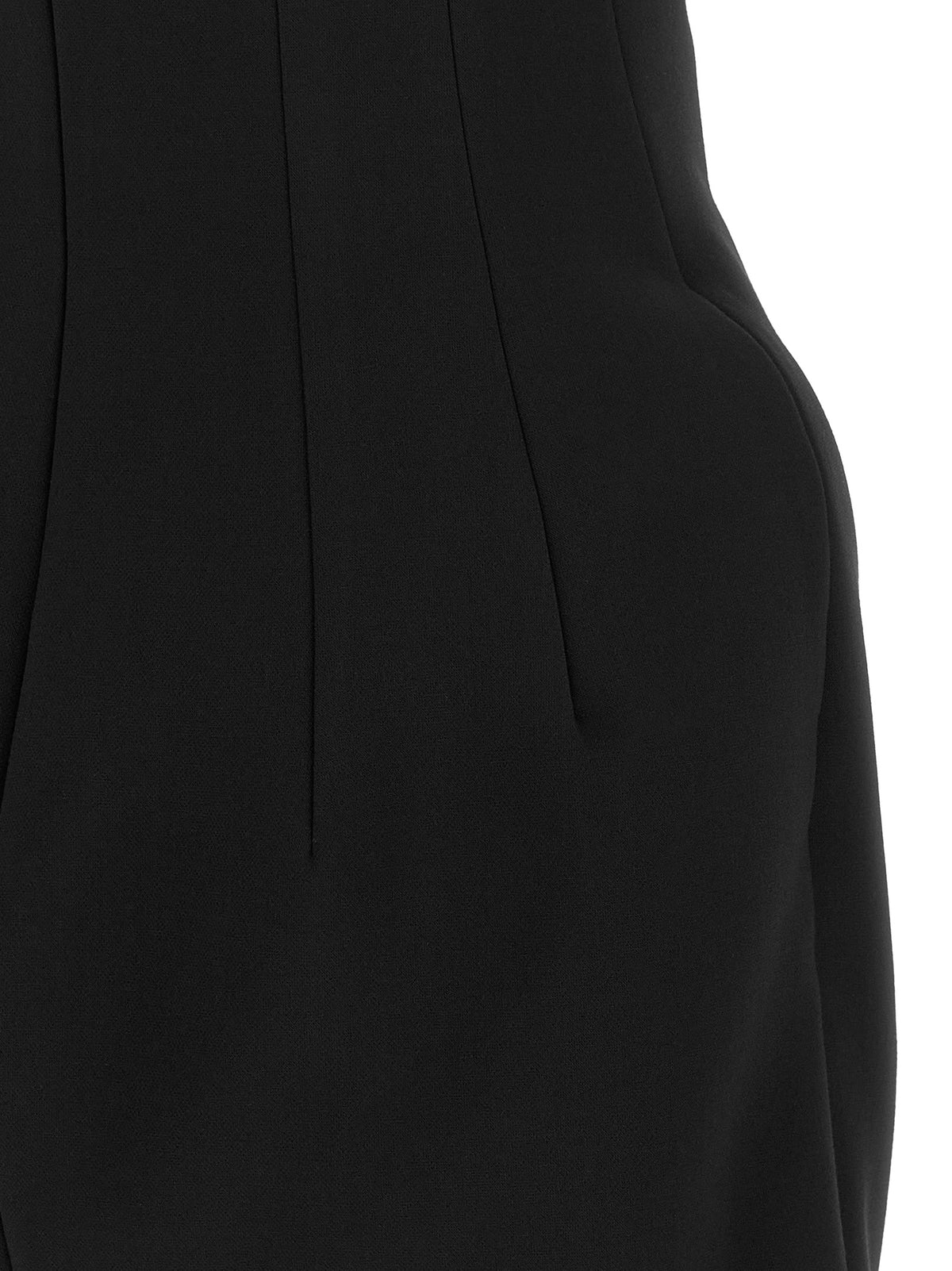 Elevate your evening allure with the Elisabetta Franchi Black Polyester Short Dress, a masterpiece of Italian craftsmanship, adorned with exquisite embroidery and a structured silhouette, perfect for unforgettable moments.