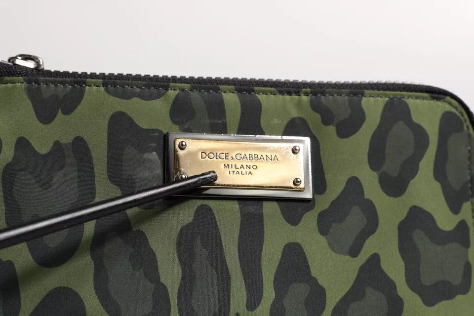 Indulge in the exquisite Dolce & Gabbana Green Leopard Leather Multifunctional Kit Bag, a timeless accessory that embodies luxury and sophistication for the discerning individual.