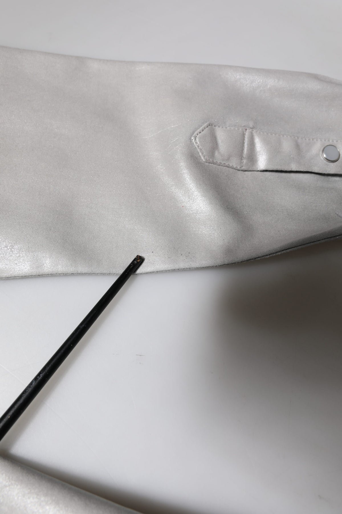 Experience the allure of Dolce & Gabbana's Metallic Gray Cotton Button Down Shirt, a masterpiece of Italian craftsmanship that embodies timeless elegance and modern glamour.