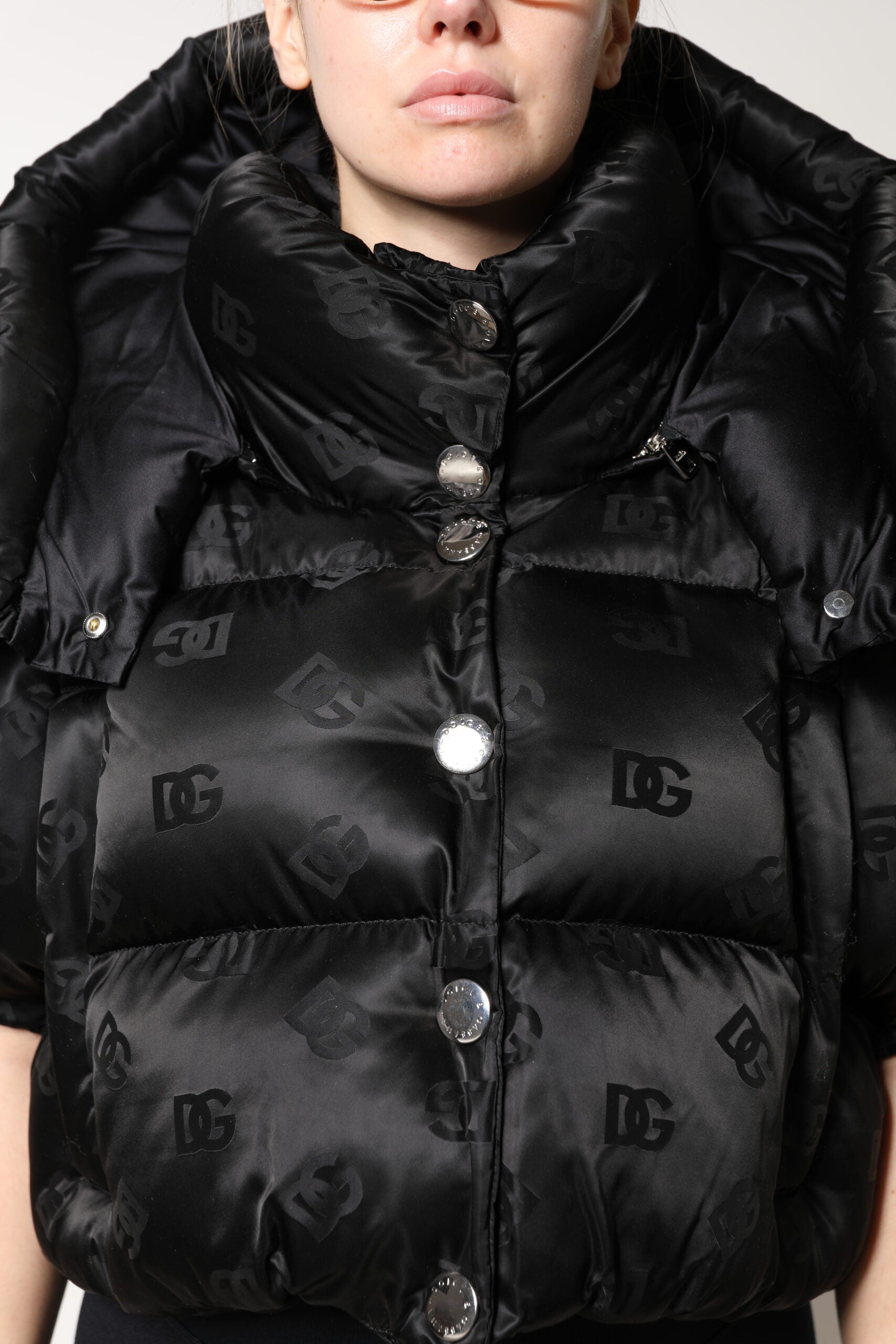 Dolce & Gabbana Black Padded Puffer Hooded Full Zip Cropped Jacket
