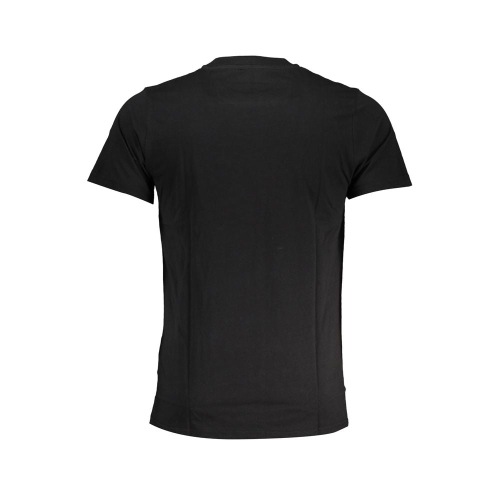 Elevate your wardrobe with the CAVALLI CLASS Black Cotton Men T-Shirt, a timeless blend of exquisite craftsmanship and luxurious comfort for the discerning individual.