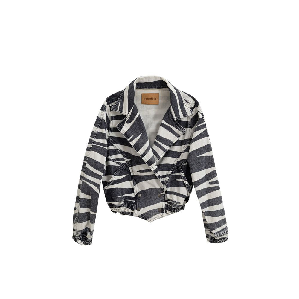 Discover the Retrofête Black and White Cotton Blazer, a luxurious blend of timeless elegance and modern design, perfect for those who appreciate exquisite craftsmanship.